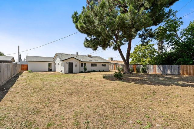 6662 N Effie Street, Fresno, CA 93710