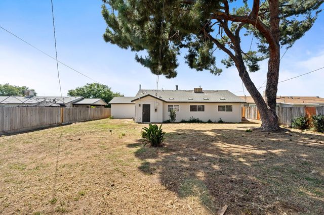 6662 N Effie Street, Fresno, CA 93710