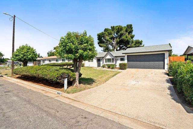 6662 N Effie Street, Fresno, CA 93710