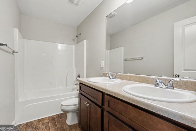 825 Sassafras Lane, Hoschton, GA 30548