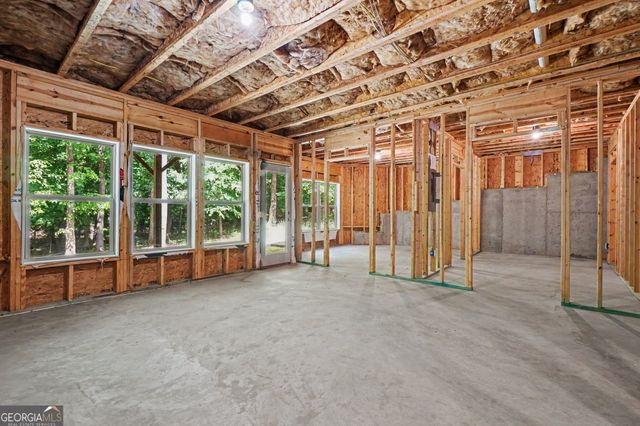 825 Sassafras Lane, Hoschton, GA 30548