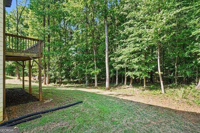 825 Sassafras Lane, Hoschton, GA 30548