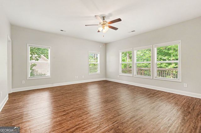 825 Sassafras Lane, Hoschton, GA 30548