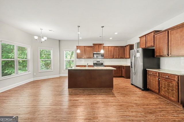 825 Sassafras Lane, Hoschton, GA 30548