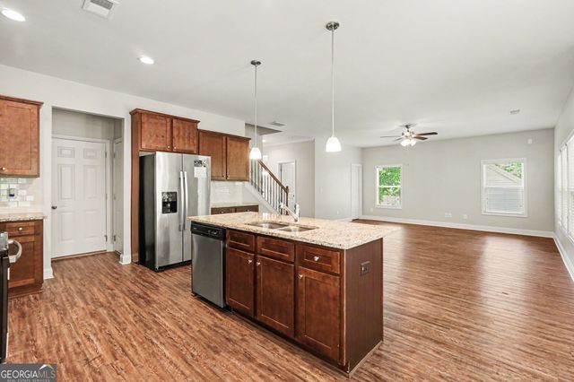 825 Sassafras Lane, Hoschton, GA 30548