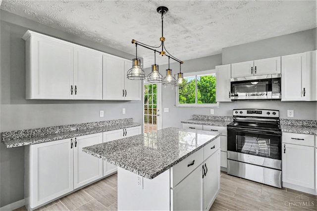 6004 Snyder Road, Green Twp, OH 45247