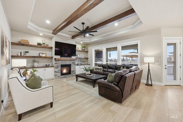 1345 N Triathlon Ave, Eagle, ID 83616