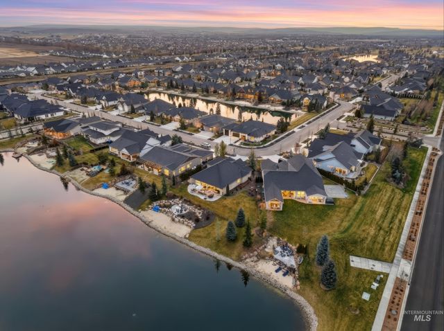 1345 N Triathlon Ave, Eagle, ID 83616