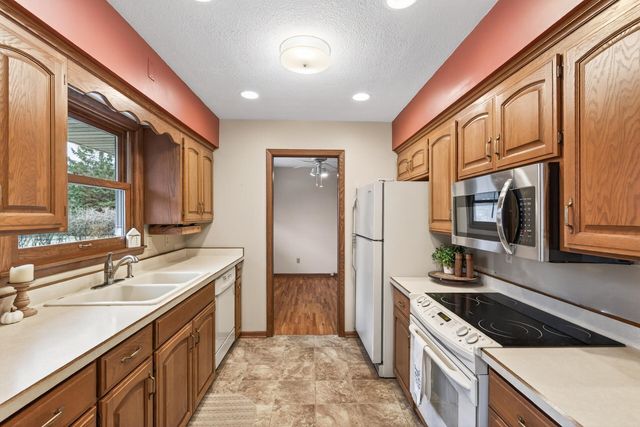 3627 205th Street W, Farmington, MN 55024