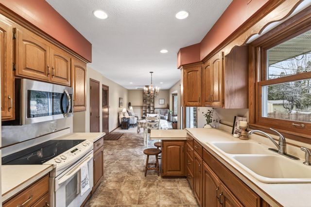 3627 205th Street W, Farmington, MN 55024