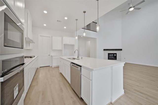 23 Perennial Canyon Drive, Tomball, TX 77375