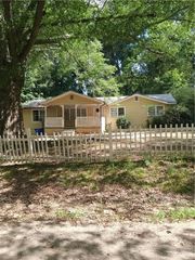 5135 Hilltop Drive, Union City, GA 30291