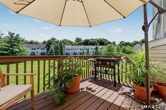 903 Larson Drive 903, Danbury, CT 06810