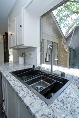 407 Hedgecroft Drive, El Lago, TX 77586