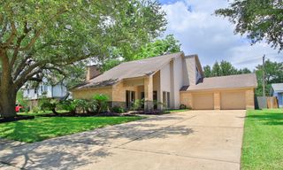 407 Hedgecroft Drive, El Lago, TX 77586