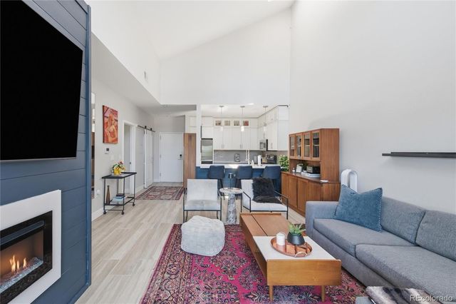 1000 E 1st Avenue 404, Denver, CO 80218