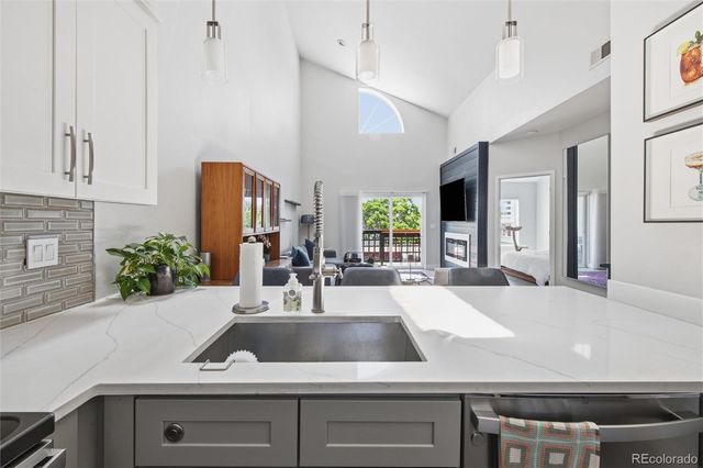 1000 E 1st Avenue 404, Denver, CO 80218
