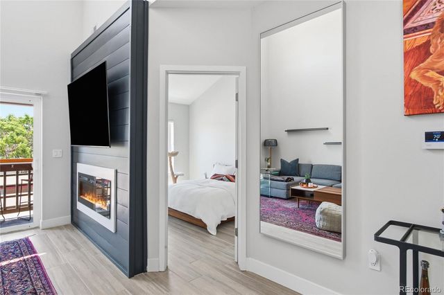 1000 E 1st Avenue 404, Denver, CO 80218