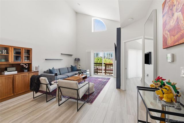 1000 E 1st Avenue 404, Denver, CO 80218