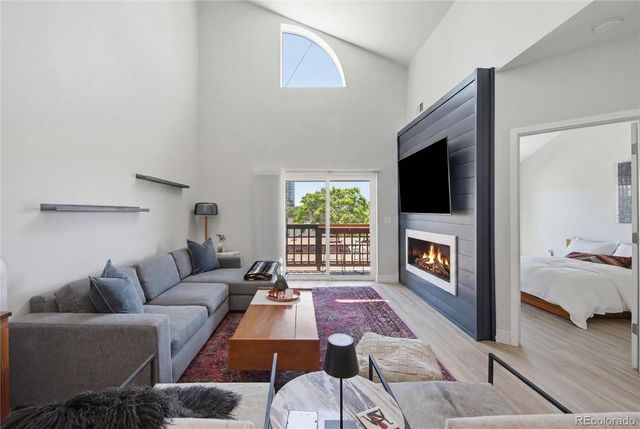 1000 E 1st Avenue 404, Denver, CO 80218