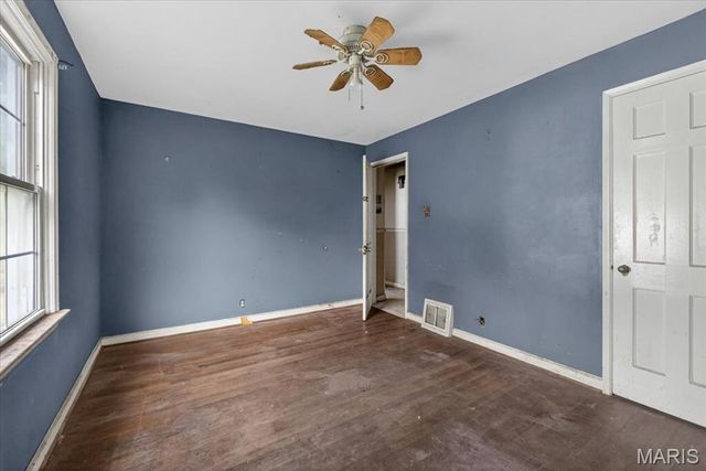 7407 Balfour Drive, Hanley Hills, MO 63133