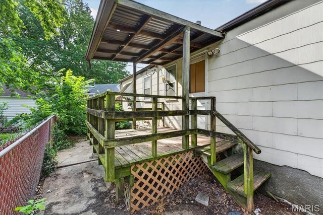 7407 Balfour Drive, Hanley Hills, MO 63133