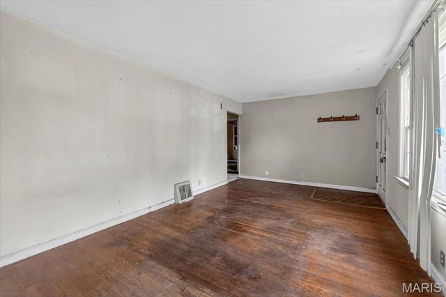 7407 Balfour Drive, Hanley Hills, MO 63133