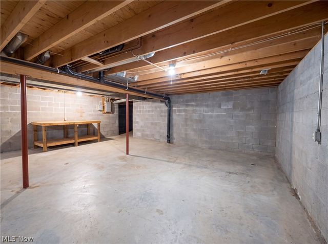 1100 Prescot Avenue NW, Massillon, OH 44646