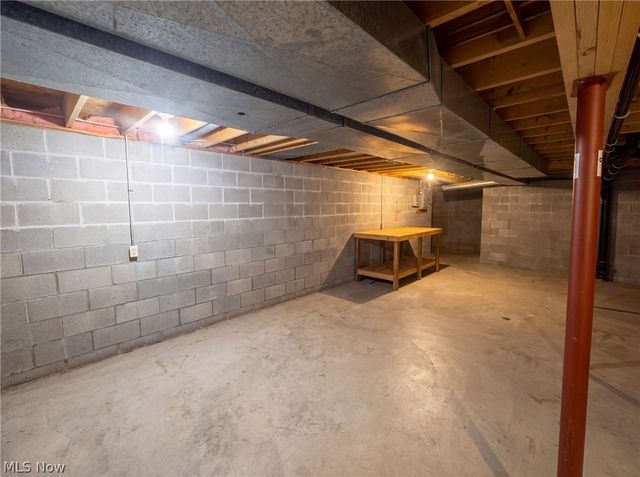 1100 Prescot Avenue NW, Massillon, OH 44646