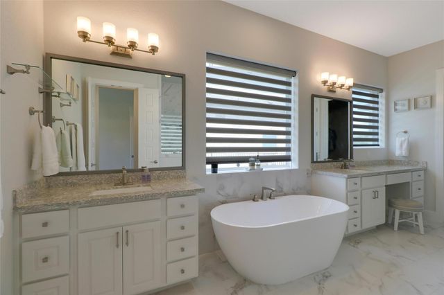 702 Tomichi TRL, Austin, TX 78738