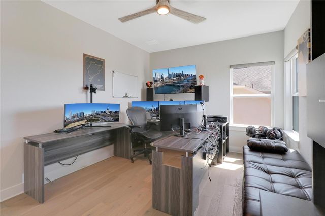 702 Tomichi TRL, Austin, TX 78738