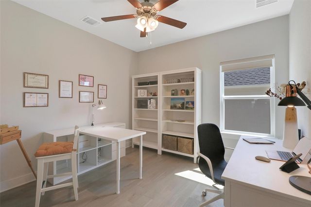 702 Tomichi TRL, Austin, TX 78738