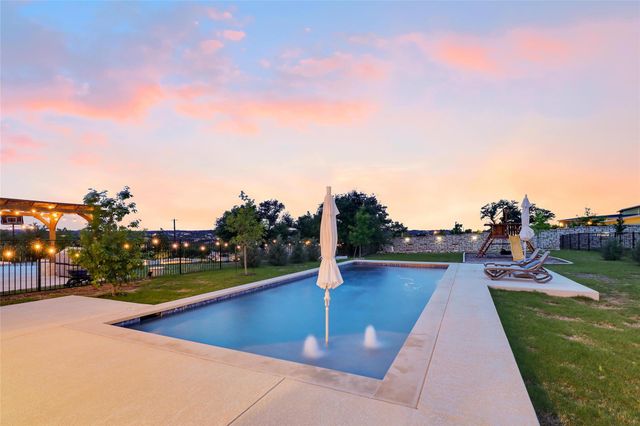 702 Tomichi TRL, Austin, TX 78738