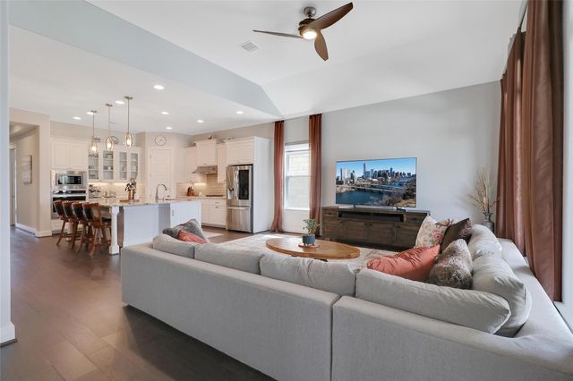 702 Tomichi TRL, Austin, TX 78738