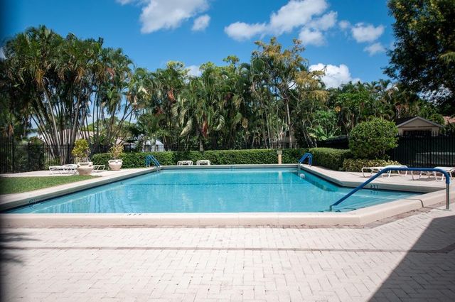 12999 Odessa Trail 16, Wellington, FL 33414