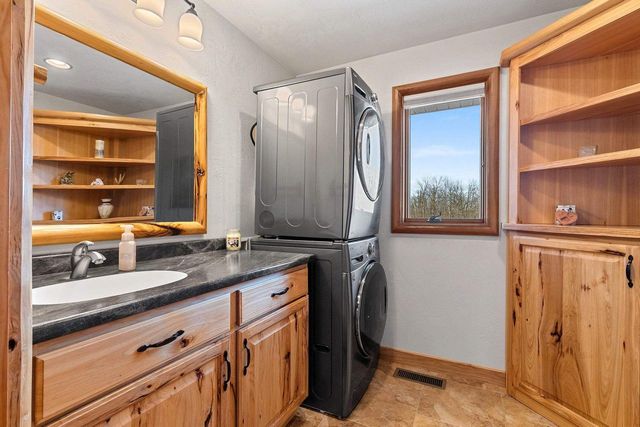 N8481 TOWN HALL ROAD, Black Creek, WI 54106