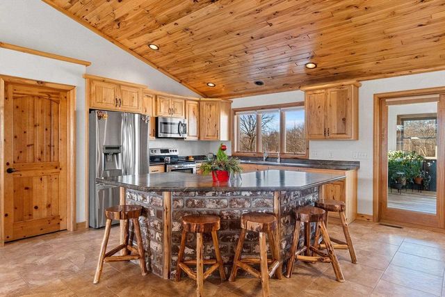 N8481 TOWN HALL ROAD, Black Creek, WI 54106