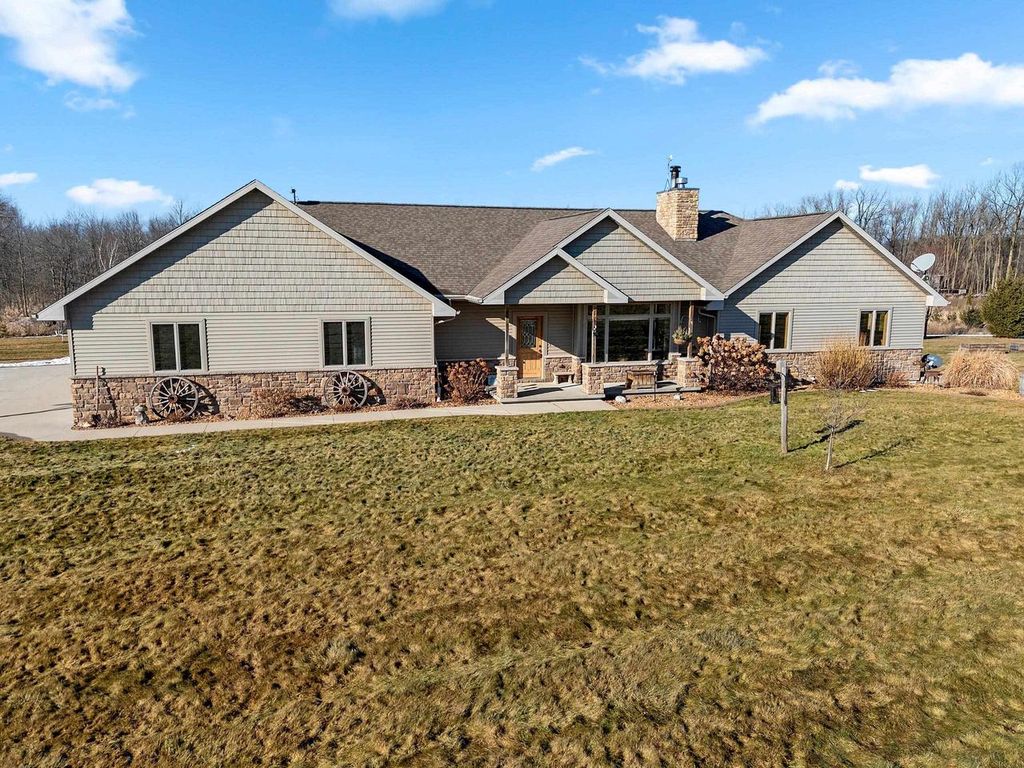 N8481 TOWN HALL ROAD, Black Creek, WI 54106