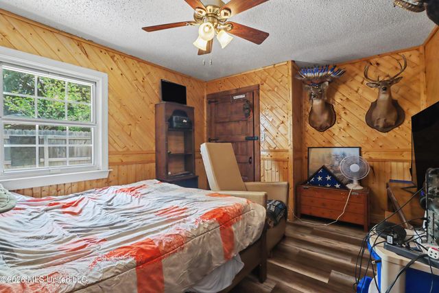 20 Woodglen Drive, Gulfport, MS 39507