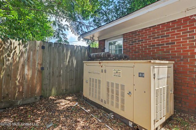 20 Woodglen Drive, Gulfport, MS 39507