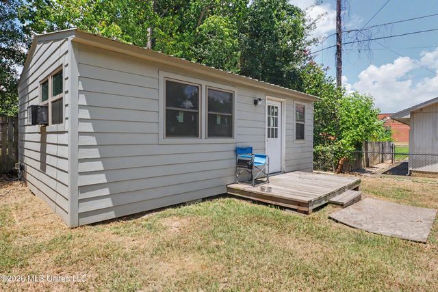 20 Woodglen Drive, Gulfport, MS 39507
