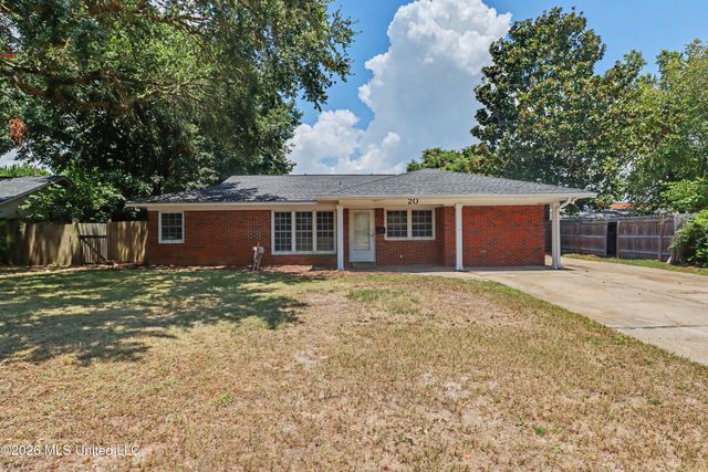 20 Woodglen Drive, Gulfport, MS 39507