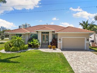 724 Seagrape DR, Marco Island, FL 34145