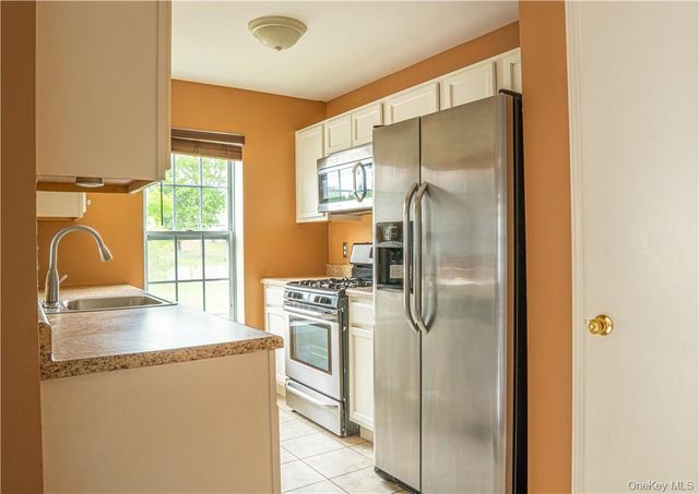 119 Ruth Court, Middletown, NY 10940