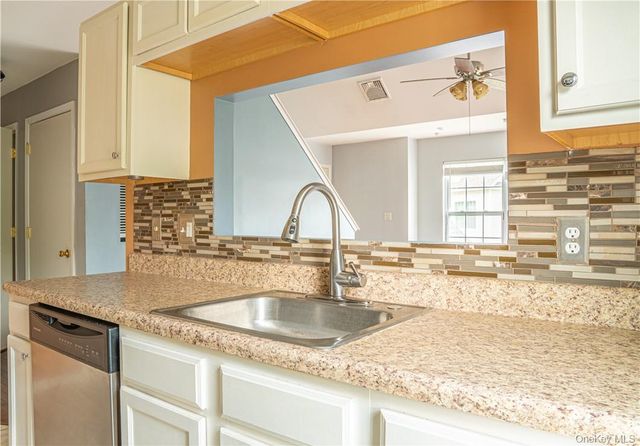 119 Ruth Court, Middletown, NY 10940