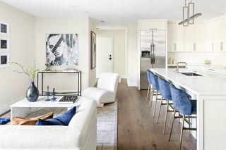 20 Kinmonth Rd 301, Newton, MA 02468