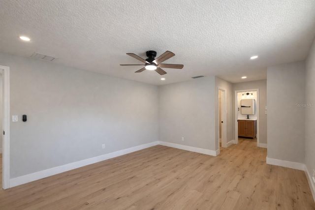 858 ERROL PARKWAY, Apopka, FL 32712