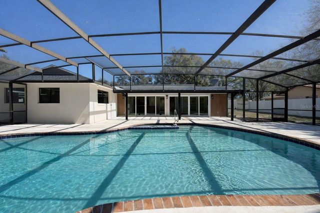 858 ERROL PARKWAY, Apopka, FL 32712