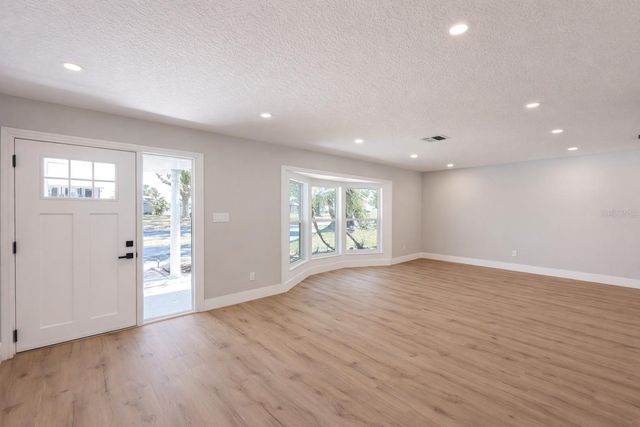 858 ERROL PARKWAY, Apopka, FL 32712