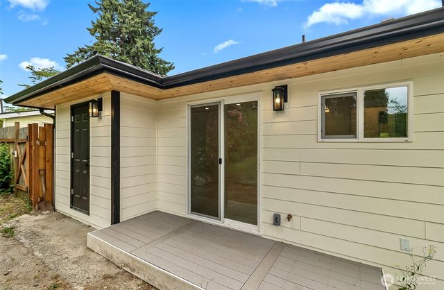 20213 60th Avenue W, Lynnwood, WA 98360